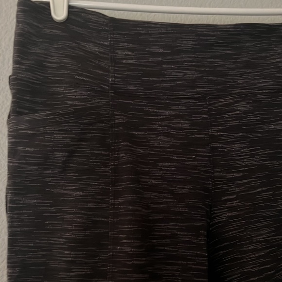 Athleta Work/Dress Style Stretchy Leggings - Picture 3 of 9